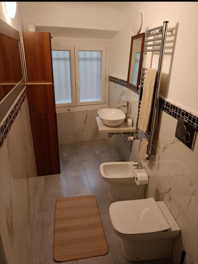 B&B Italian Guest Genova Luaran gambar